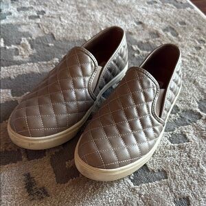 Steve Madden Ecentrcq Shoes (Size 8)